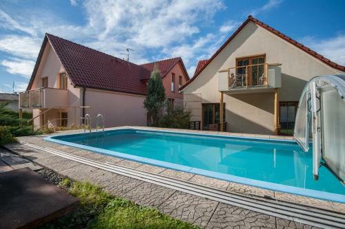 Hostal Pension Pod Skalkou