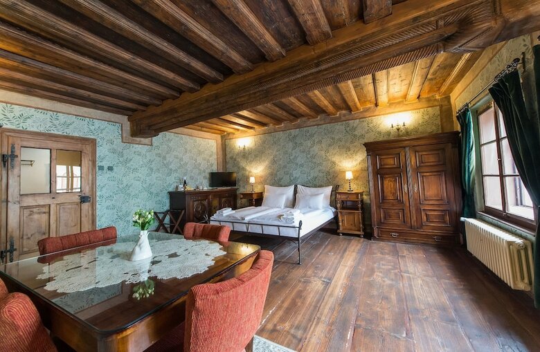 Hostal Alt Straninger