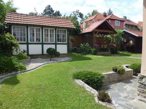 Hostal Pension Maate