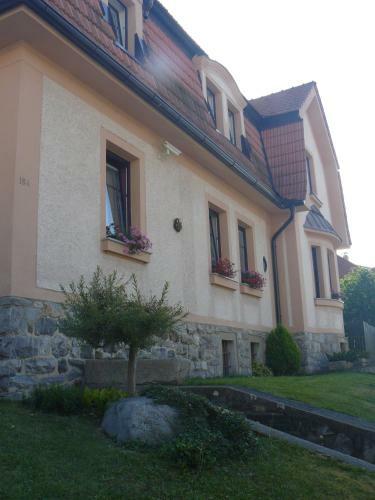 Hostal Pension Maate