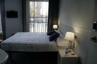 Hostal Q