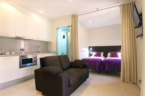 Classbedroom Apartments I