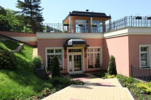 Hotel Bristol Georgy House