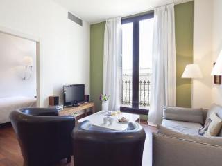 Inside Barcelona Apartments Mercat