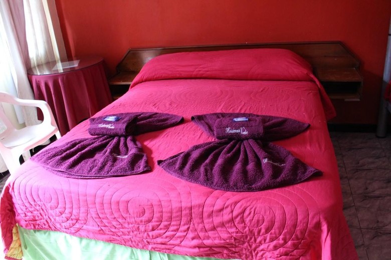 Residencial Noelia Hostel