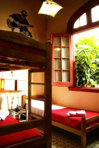 Albergue La Casona de Don Jaime 2 & Suites Hi