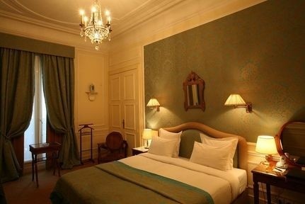 Claridge Hotel
