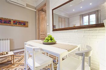 Fuster Apartments