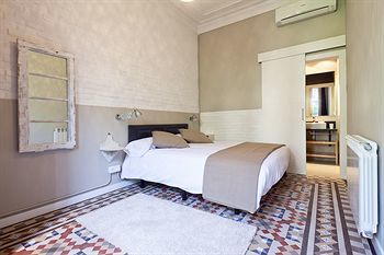 Fuster Apartments