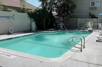 Motel 6 Bakersfield East