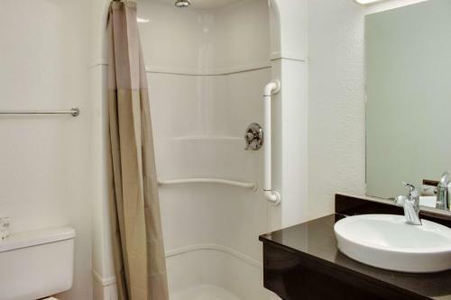 Motel 6 Bakersfield South