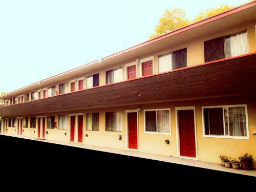 Motel Marina Inn