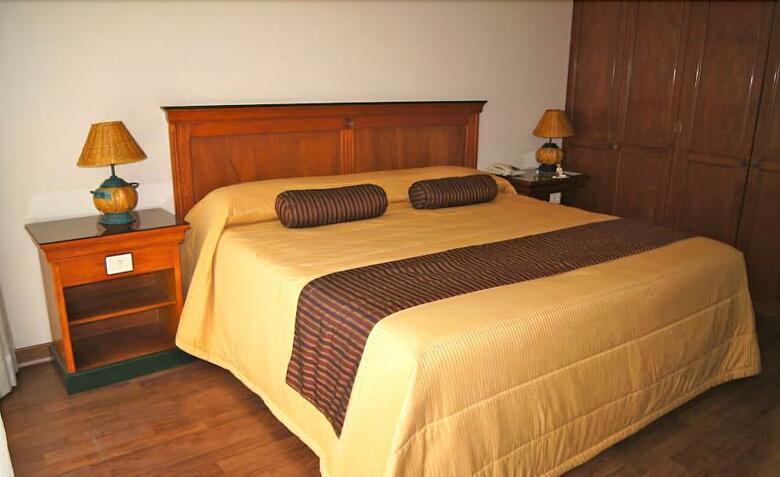 Hotel Suites Colibri