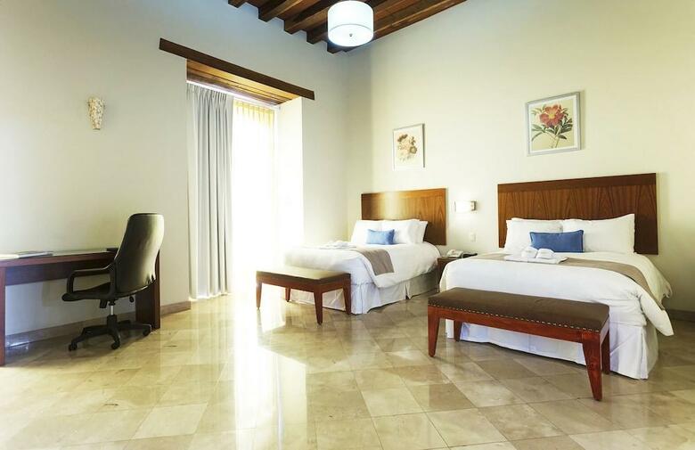 Hotel Parador De Alcal�