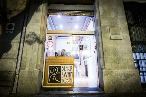 Black Swan Hostel