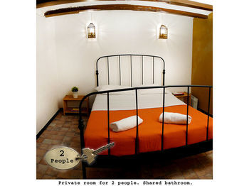 Serenity Gotic Hostel