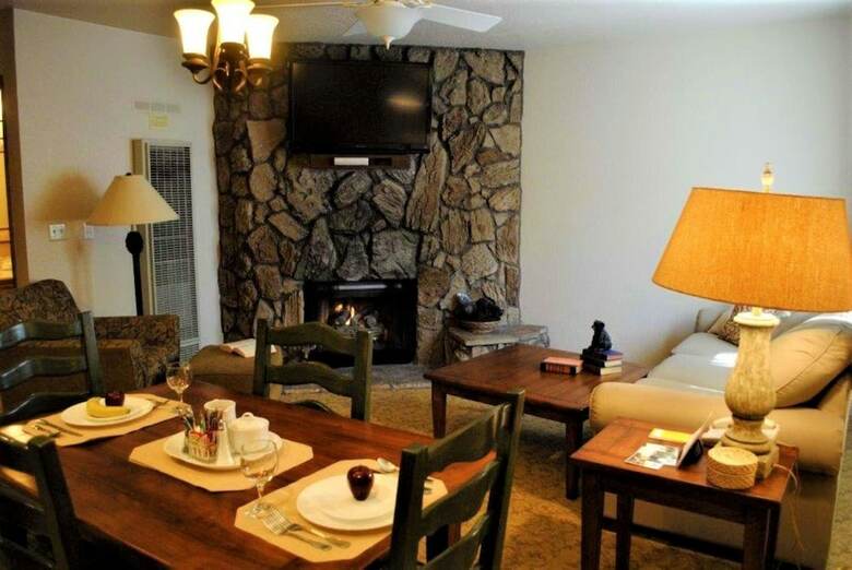 Hotel Snow Lake Lodge