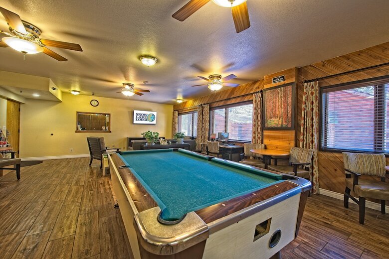 Hotel Snow Lake Lodge