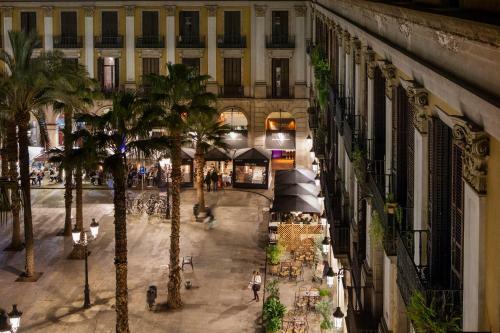 Ramblas Apartments