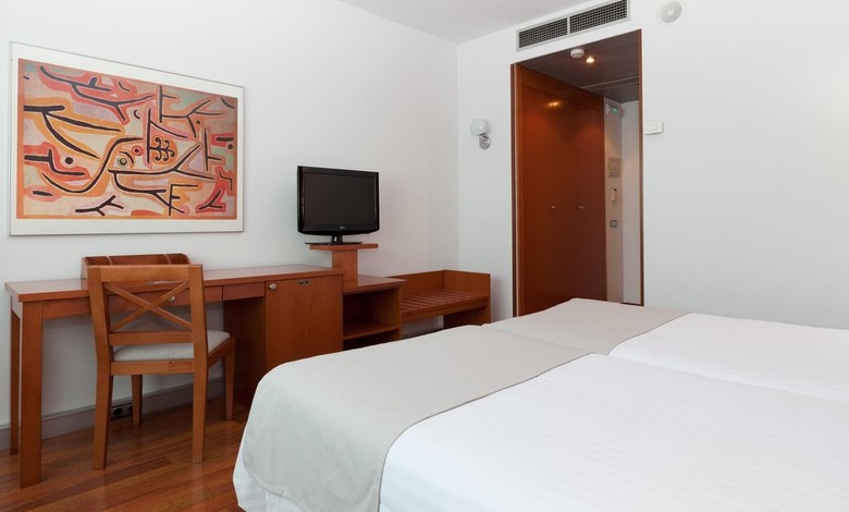 Hotel Azarbe