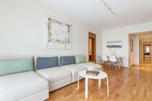 Bcn Whynot Fira Apartments
