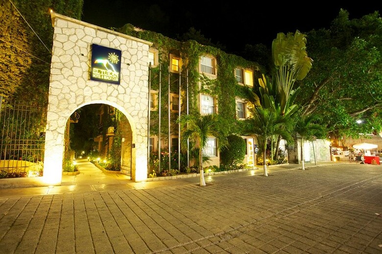 Tukan Hotel & Beach Club