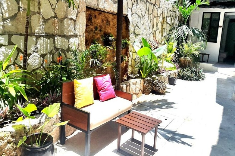 Siesta Fiesta Hotel