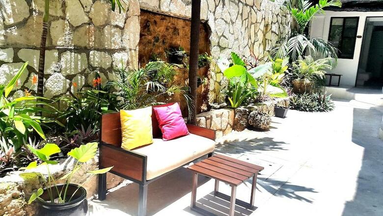 Siesta Fiesta Hotel