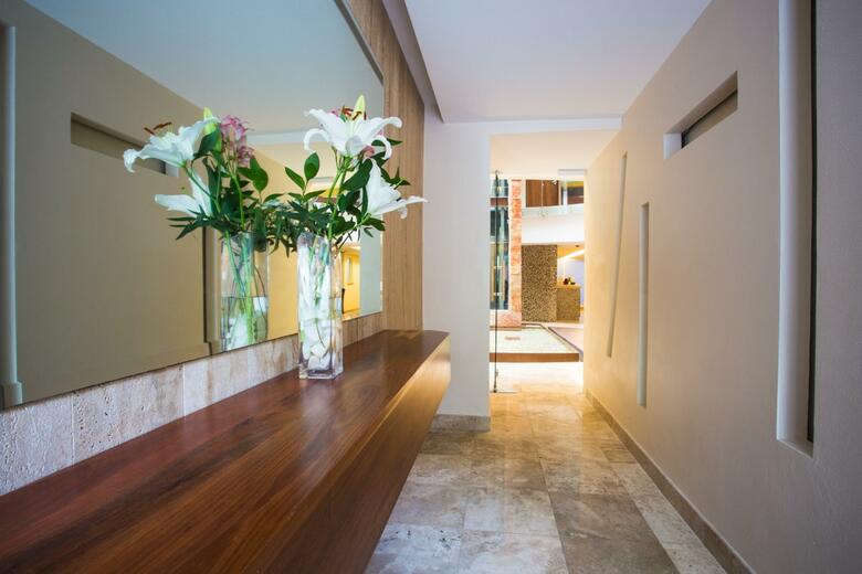 Artisan The Handmade Hotel Collection