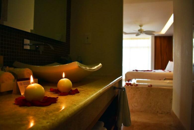 Artisan The Handmade Hotel Collection