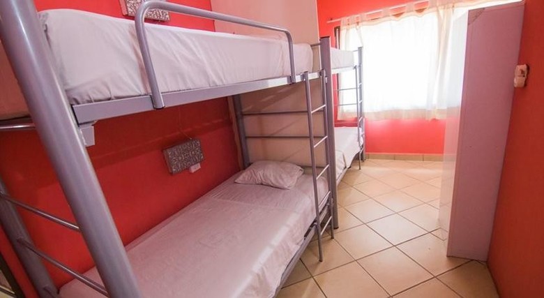 Hostel 3b Chic & Cheap