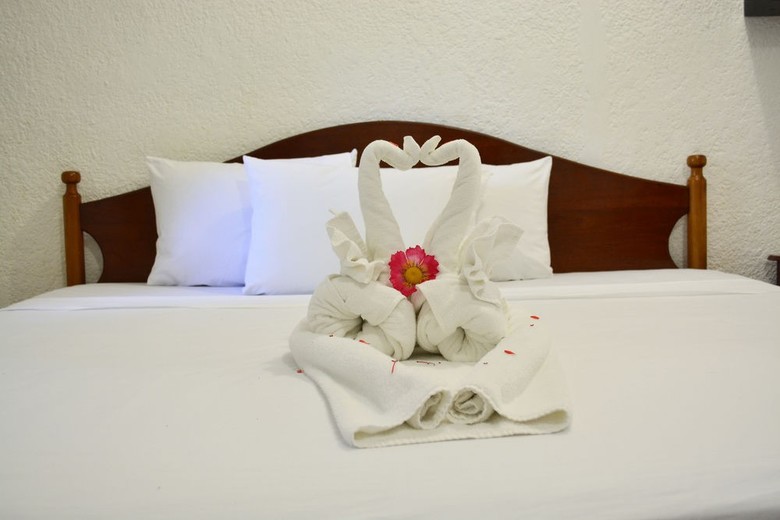 Hotel Maya Azul