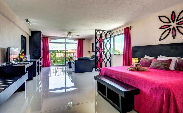 Aparthotel Suites Corazon