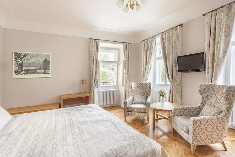 Hotel U Zlatych Nuzek