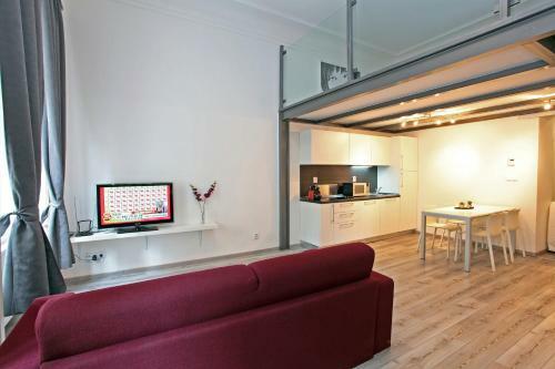 Apartment House - The Modern Flat