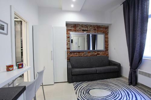 Apartment House - The Modern Flat