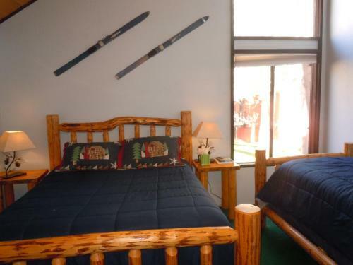 Two-bedroom Premier Unit #112 By Escape For All Seasons