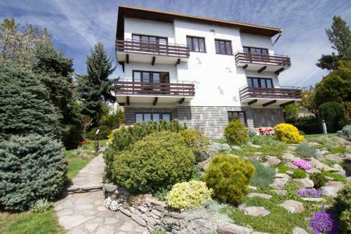 Hostal Pension Apartment Granit