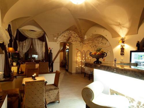 Aparthotel Apartments Almandine