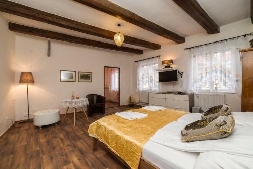 Apartamentos Zlat� K?? Golden Horse