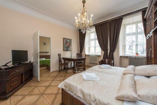 Apartamentos Zlat� K?? Golden Horse