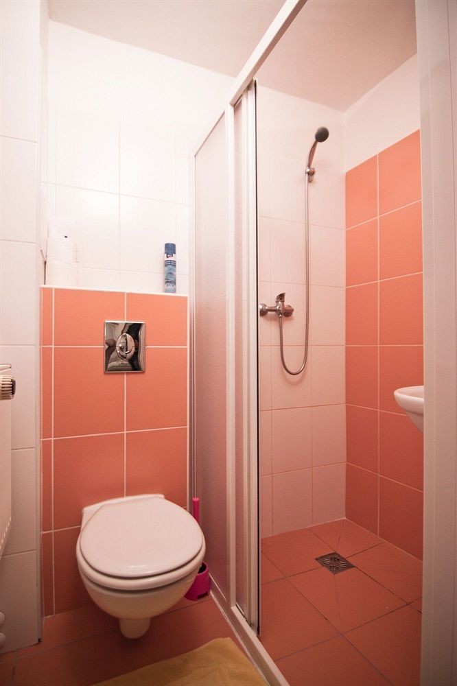 Hostal Pension Nika
