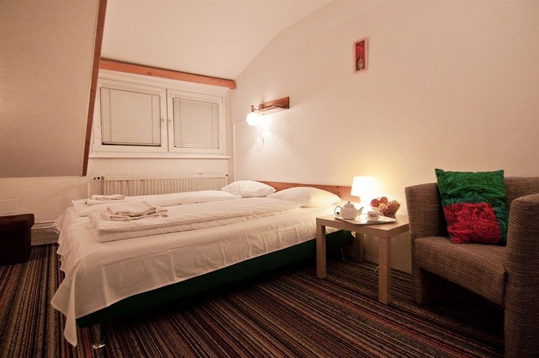 Hostal Pension Nika