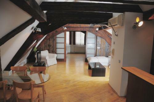 Apartamentos Residence Thunovska