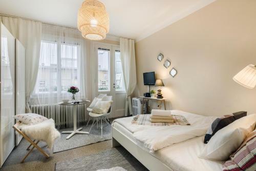 Old Town Studio Apartment