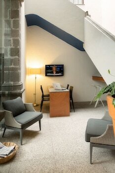 Descanseria Hotel Business And Pleasure
