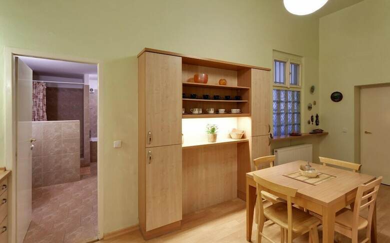 Karlova 25 Apartments