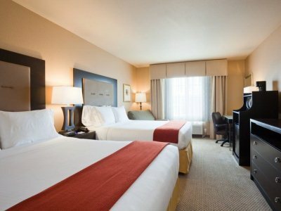 Holiday Inn Express Hotel & Suites Carlsbad Beach