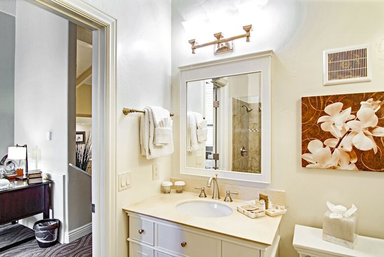 Posada Carriage House Inn