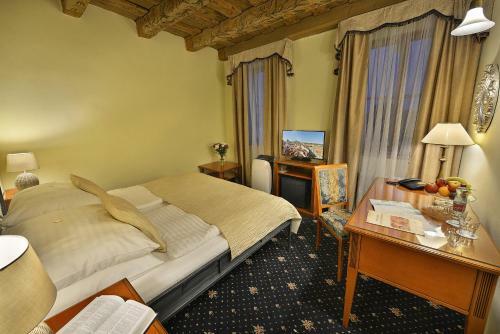 Hotel U 3 Pstrosu